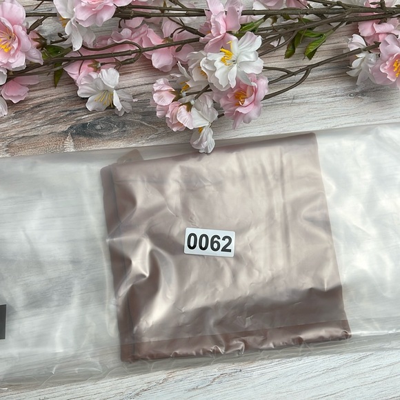 SKIMS Brown Bandeau - Picture 4 of 4